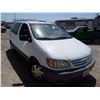 Image 2 : 2001 Toyota Sienna