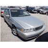 Image 2 : 2000 Volvo S70