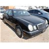 Image 2 : 1999 Mercedes-Benz E-Class