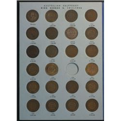 Australia Halfpenny Collection in Album
