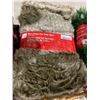 Image 1 : 60in Faux Tree Skirt