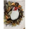 Image 1 : 30in Magnolia Wreath