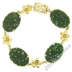 Vintage 14kt Yellow Gold Carved Oval Jade Bird and Etched Flower Link Bracelet