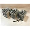 Image 1 : (3) ALLEN BRADLEY 2098-DSD-010-SE SERVO DRIVE