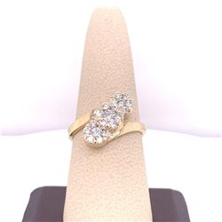14Kt Gold 0.75 Tcw Natural Round Diamonds Ring.