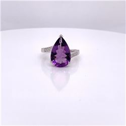 14Kt Gold. 5.52 Tcw Amethyst & Diamonds Ring.