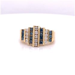 14Kt Gold 1.00 Tcw Blue & White Natural Diamonds Ring.