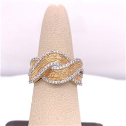 14Kt Gold 0.53 Tcw Natural Diamonds Ring.
