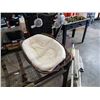Image 8 : Graco deluxe pack and playpen with change table and two baby gates