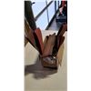 Image 1 : SKIL PALM SANDER AND SANDPAPER