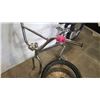 Image 2 : SILVER NO BRAND BMX BIKE