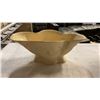 Image 2 : ENGLISH DISH, COPPER PAILS AND ENAMELED BOWL