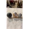 Image 2 : 3 marble orbs