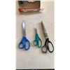 Image 2 : TRAY OF SCISSORS