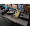 Image 1 : 4 sets of tire and cable chains