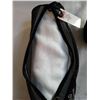 Image 3 : 2 NEW OSMO SUPER ABSORBANT TOWELS WITH CARRY BAG