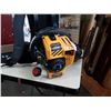 Image 2 : CUB CADET BB230 GAS BACKPACK BLOWER - TESTED AND WORKING
