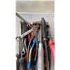 Image 2 : BIN OF HAND TOOLS AND WRENCHES