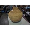 Image 2 : 24 INCH TALL RATTAN VASE