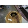 Image 3 : 24 INCH TALL RATTAN VASE