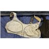 Image 2 : 2 LULULEMON SPORTS BRAS