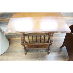 End Table/Magazine Rack