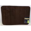 Image 1 : NEW LUXURIOUS MEMORY FOAM BATH MAT