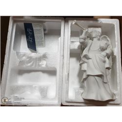 AVON NATIVITY GABRIEL W/HORN