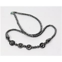 HEMATITE CIRCLES NECKLACE