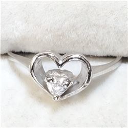 SILVER CUBIC ZIRCONIA  RING (~SIZE 6)