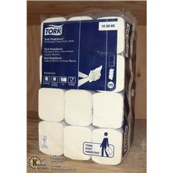 CASE OF TORK CONTINUOUS HAND TOWEL