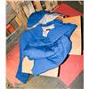 Image 1 : LOT OF 5 LONG HOODED JACKETS SIZE 36 BLUE