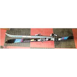 JUNIOR ROSSIGNOL SKIS, LOCK BINDINGS
