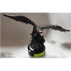 BALD EAGLE STATUE, 8" TALL