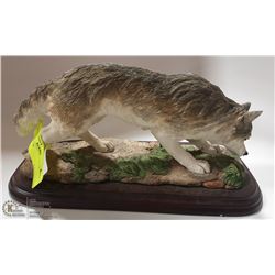 WOLF STATUE, 6" TALL