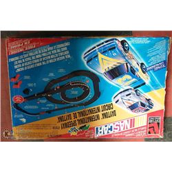 LIFE LIKE DAYTONA INTERNATIONAL SPEEDWAY 23FF OF