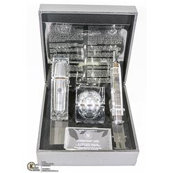 FOREVER FLAWLESS DIAMOND INFUSED AGE DEFYING