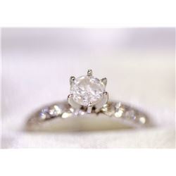 14KT WHITE GOLD DIAMOND RING SIZE 8