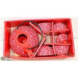 NEW IN BOX ASIAN TEA SET RED AND WHITE PORCELAIN
