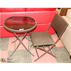 FAUX RATAN ROUND PATIO TABLE WITH GLASS TOP & 1