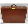 Image 1 : J.EVELEIGH 2 SUITER SUITCASE TRAVEL 1940'S LIKE NE