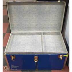 VINTAGE BLUE STEAMER TRUNK, 35 X 19 X 19