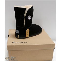 AMELIA WOMANS BOOTS SZ 7, BLACK