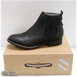 CHELSEE BLACK BOOTS SIZE 10