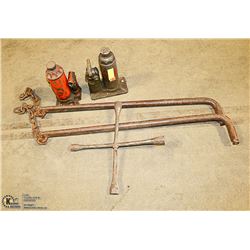 BOTTLE JACKS AND TIRE IRON, 2 LOAD LEVEL BARS