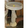 Image 1 : UNCLAIMED CONCRETE BIRDBATH