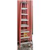 Image 1 : 8 FOOT ORANGE FIBREGLASS LADDER