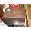 Image 1 : Wood box with mother-of-pearl (some dam