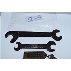 FORD / IHC TOOLS & BRASS KEY FOB