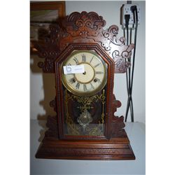 ANTIQUE GINGERBREAD CLOCK (NEEDS WORK)